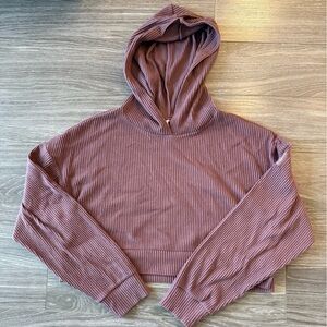 alo yoga muse hoodie color Woodrose